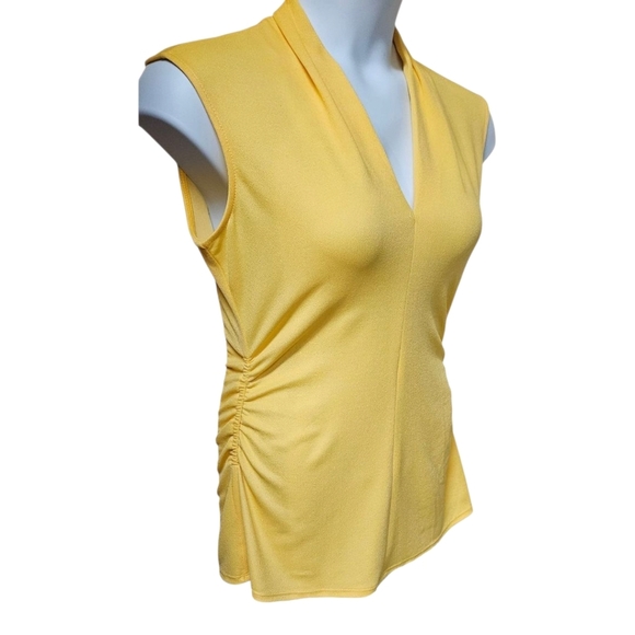 ESSENTIALS Chic Yellow V-Neck Sleeveless Blouse Size M/L - Picture 3 of 11
